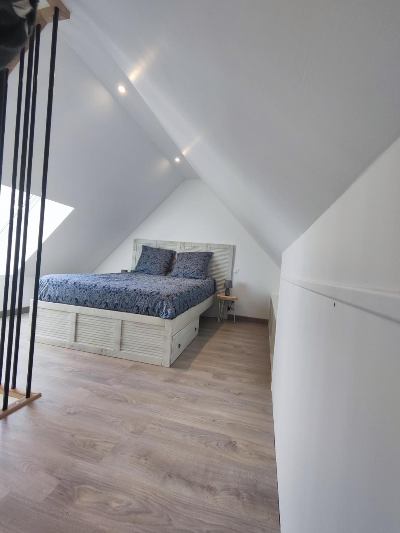 Studio Neuf Situe Au Coeur D'Un Bourg Paisible Pacé エクステリア 写真